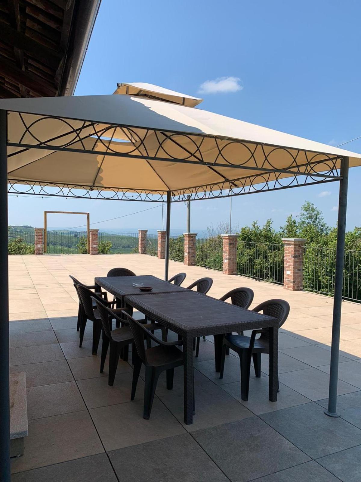 Agriturismo Cascina Anrì Mango Esterno foto