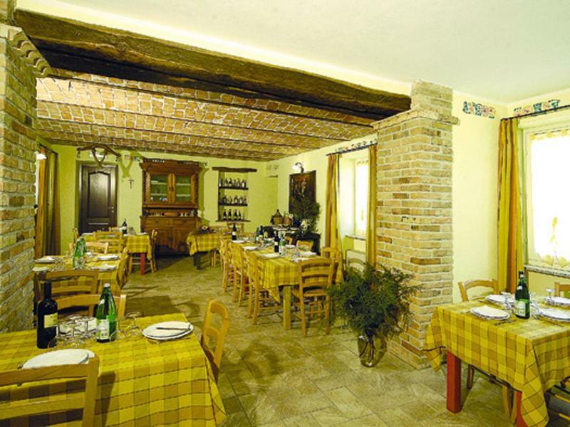 Agriturismo Cascina Anrì Mango Esterno foto